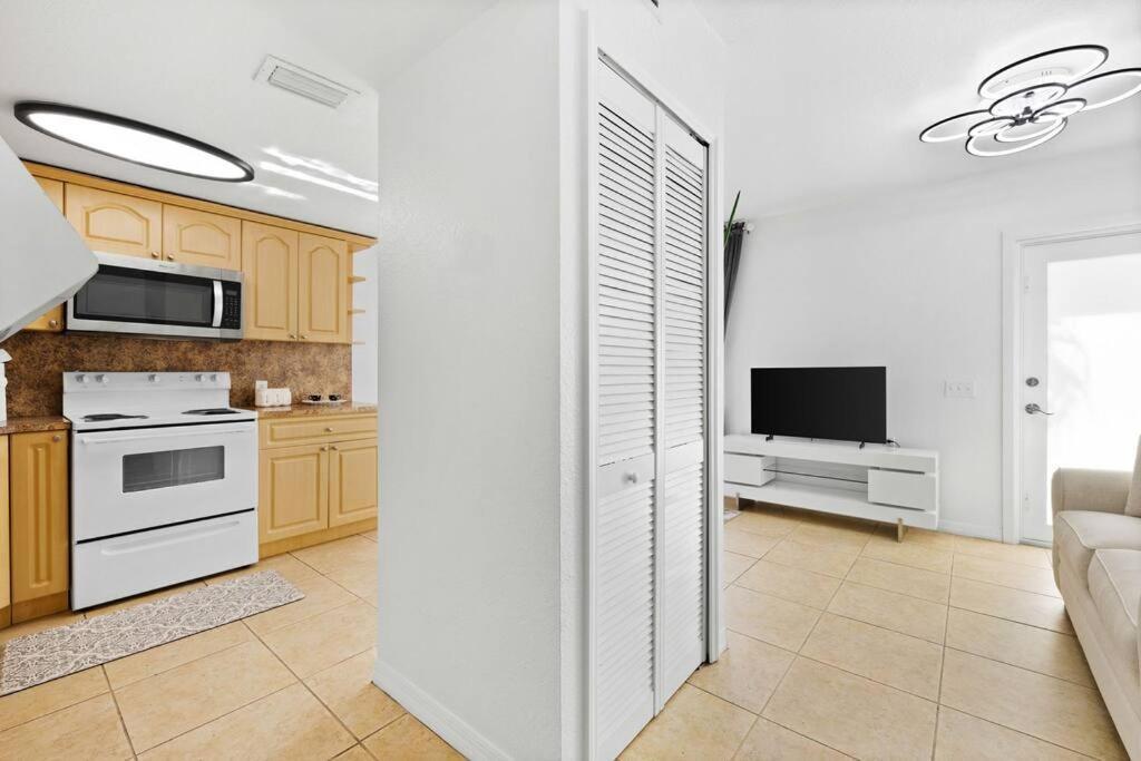 Beautiful Apartment In The Heart Of Miami Apt 8 Exterior foto